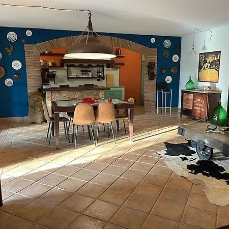 A Casa Di Mery - In Con Piscina *